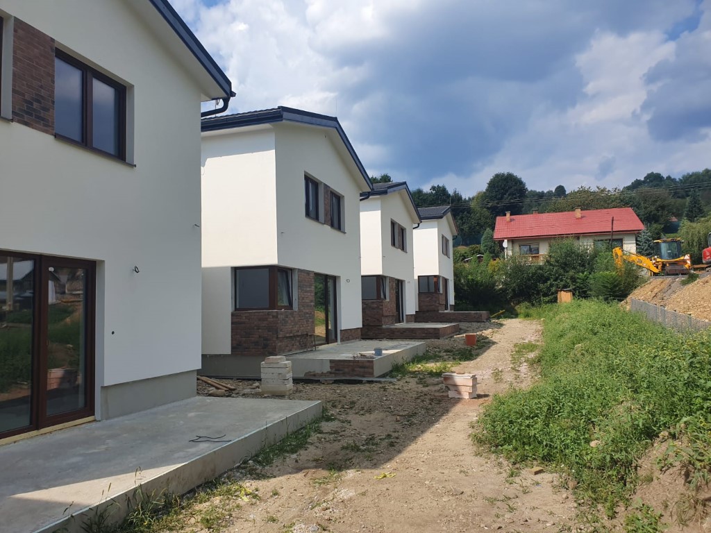 Rodinné domy, Oščadnica — fotografia 48