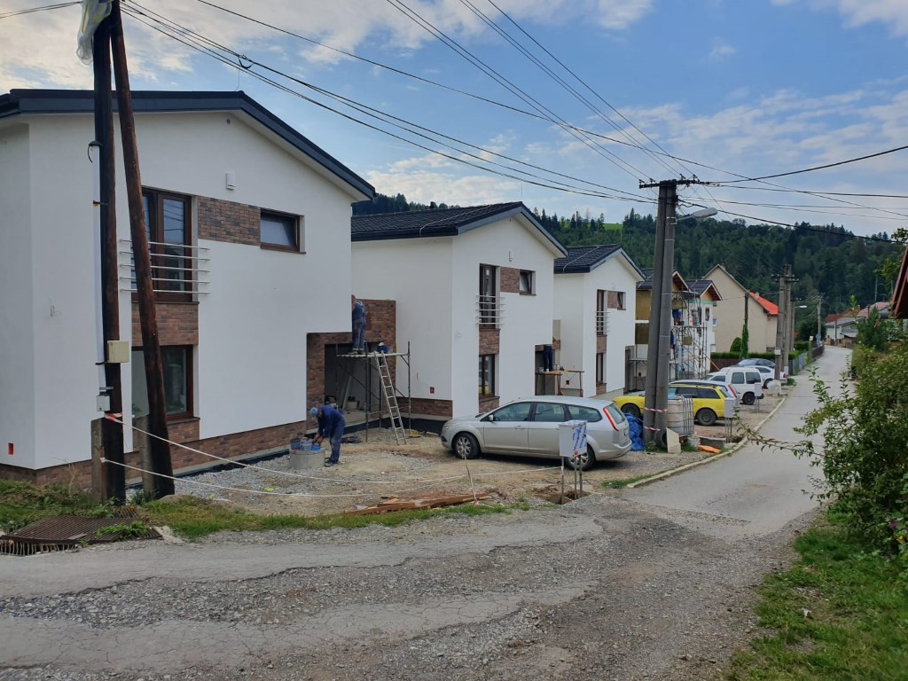 Rodinné domy, Oščadnica — fotografia 125